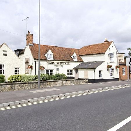 Premier Inn Aylesbury เอลส์เบอรี ภายนอก รูปภาพ